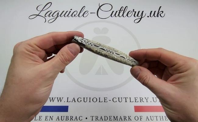 laguiole knife oyster shells video