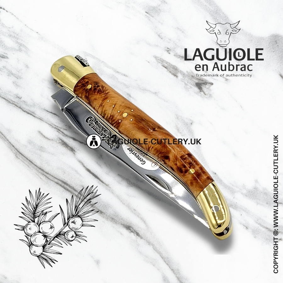 laguiole en aubrac pocket knife with juniper wood handle and brass bolsters