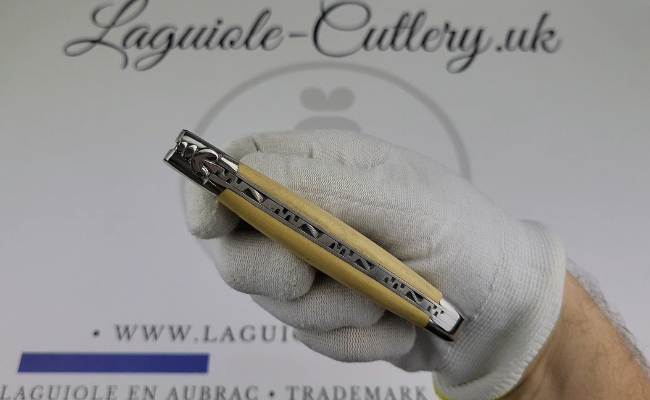 laguiole pocket knife boxwood video