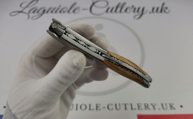 video laguiole sommelier corkscrew crafted bee edition olive wood