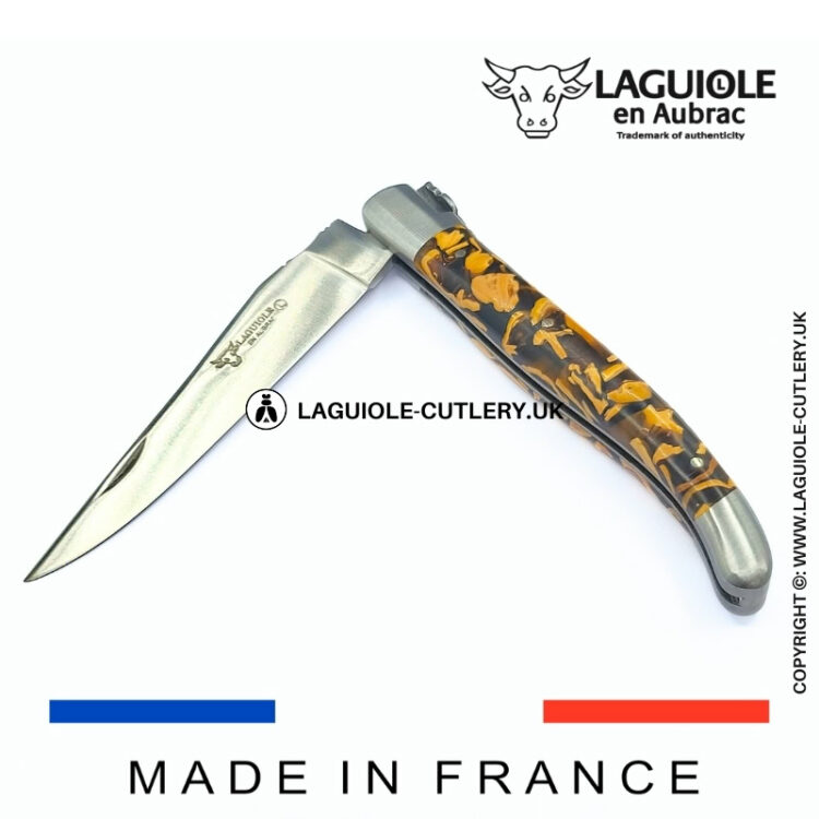 laguiole pocket knife with handle made from recycled walnut shells