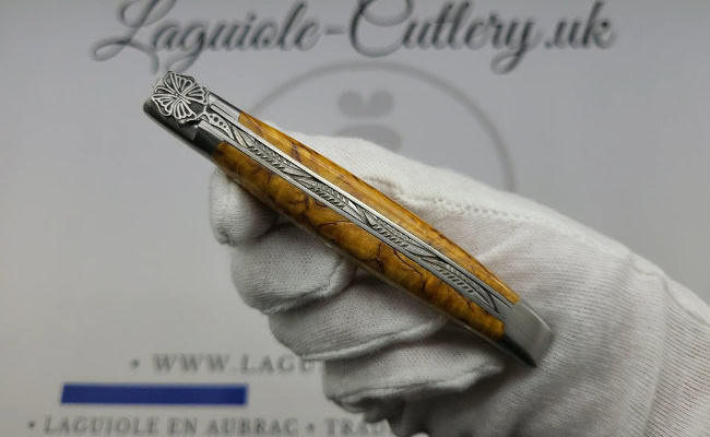 laguiole pocket knife “butterfly” in yellow birch wood