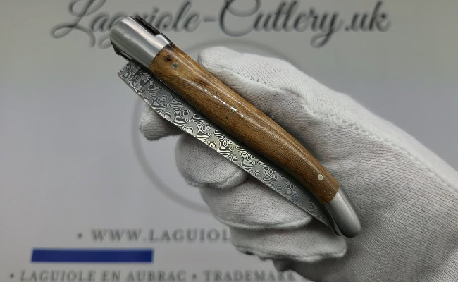 laguiole pocket knife double plates in grapevine wood with damascus blade